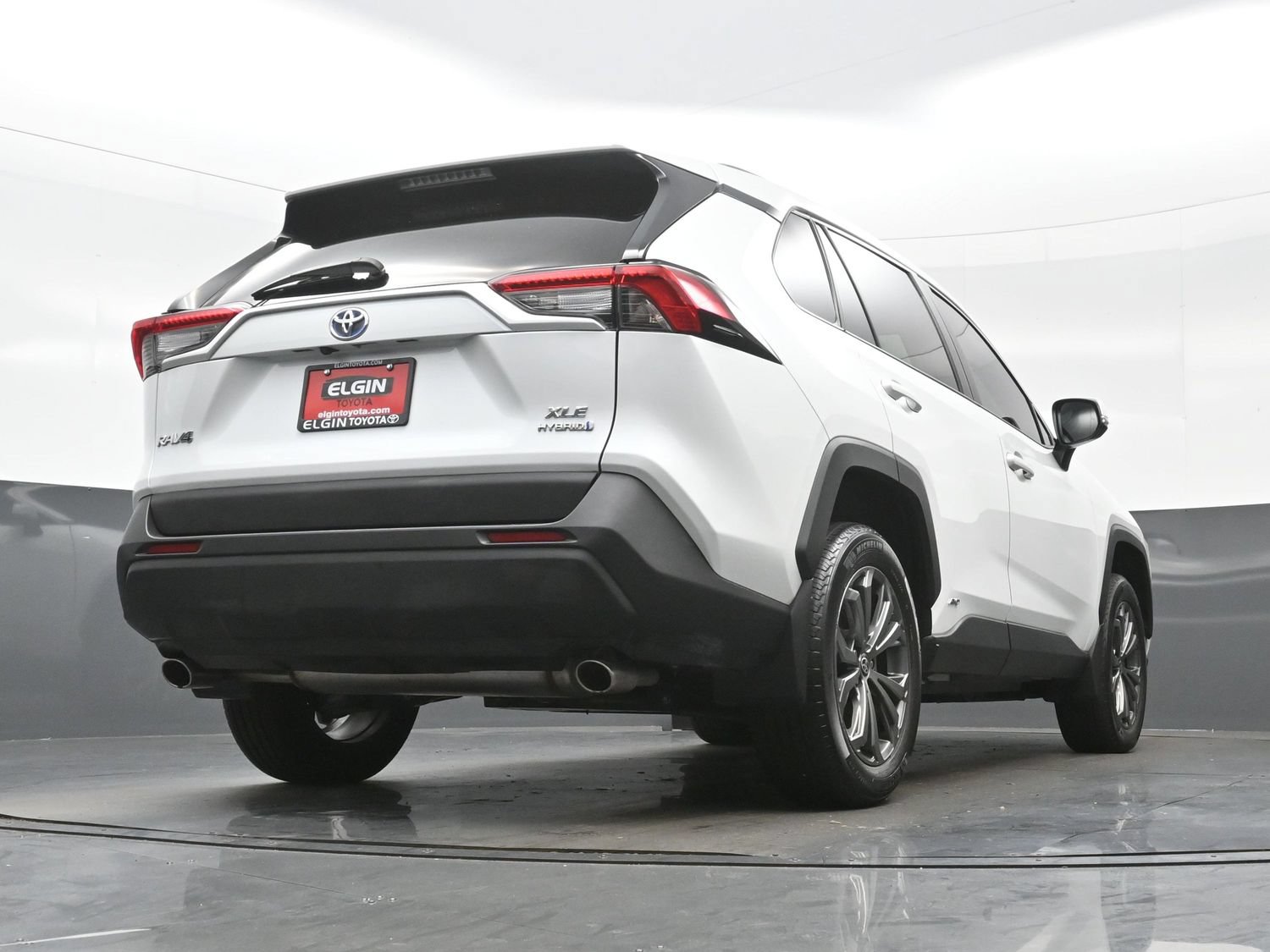 Used 2024 Toyota RAV4 XLE Premium w/ Weather Package AWD/4WD image 33