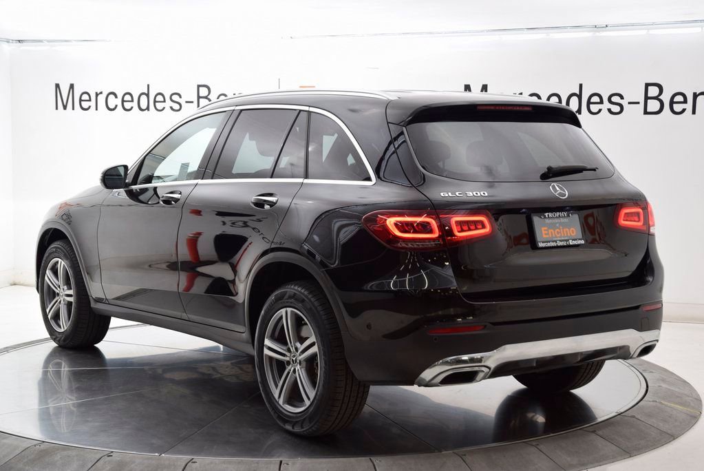 Used 2021 Mercedes-Benz GLC 300 image 4