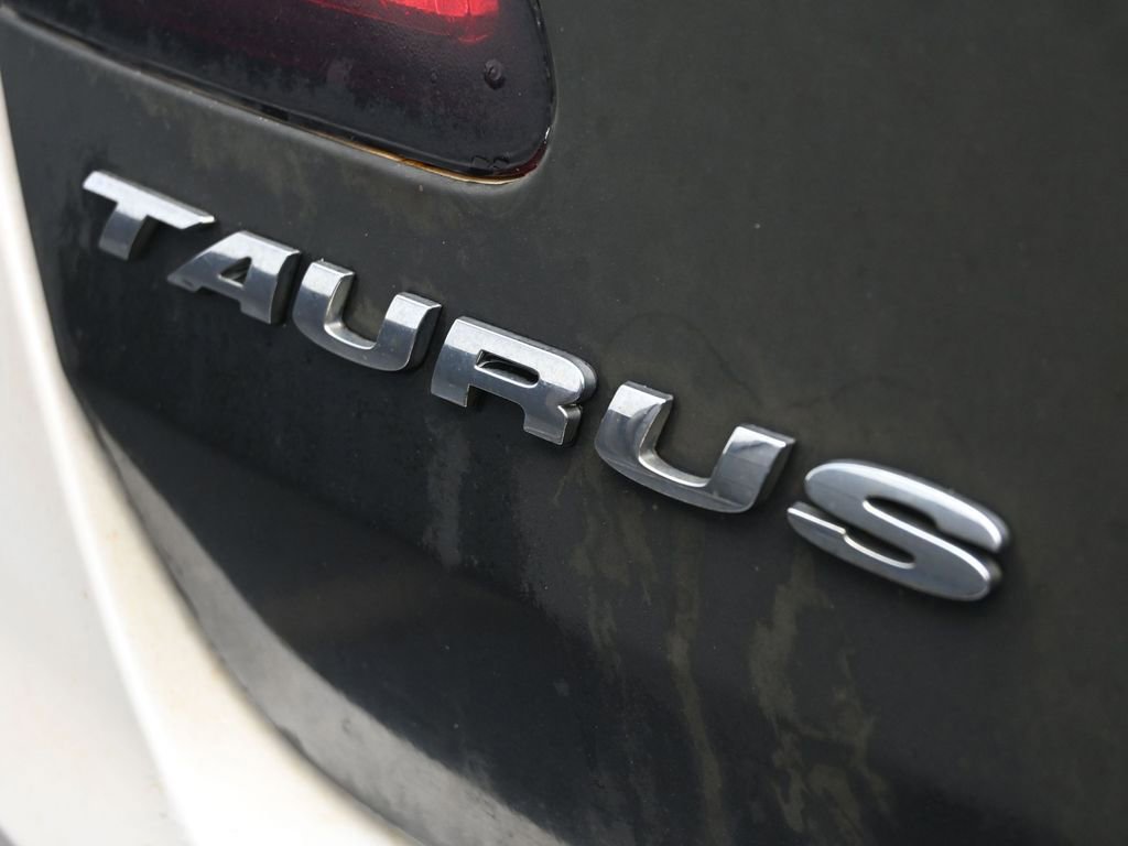 Used 2017 Ford Taurus SHO AWD/4WD image 15