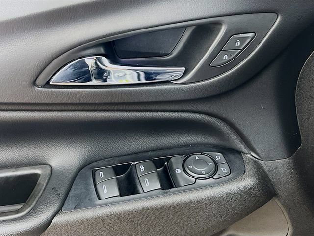 Used 2018 Chevrolet Equinox LT FWD image 9