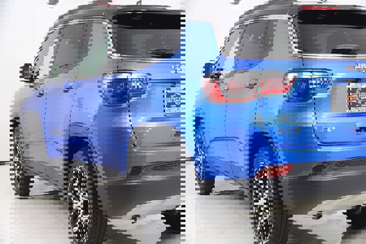 Used 2024 Jeep Compass Limited image 21