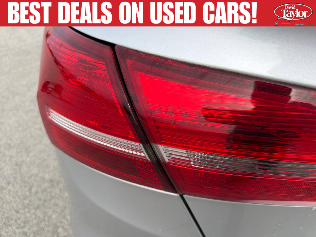 Used 2015 Ford Focus SE w/ SE Cold Weather Package FWD image 40