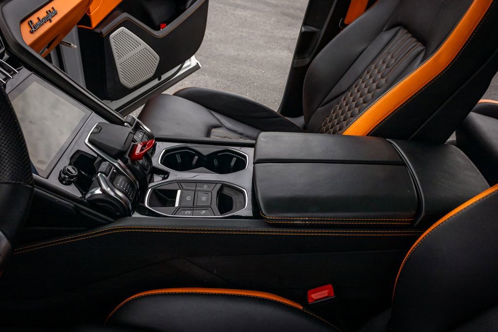 Used 2023 Lamborghini Urus S image 14
