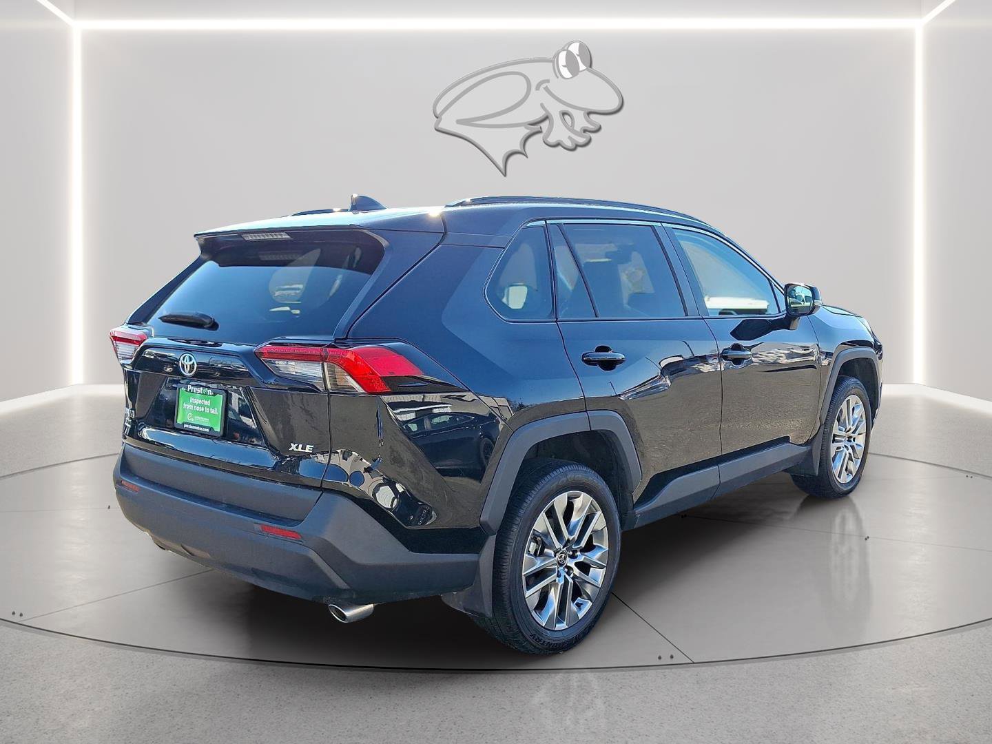 Used 2024 Toyota RAV4 XLE Premium image 22