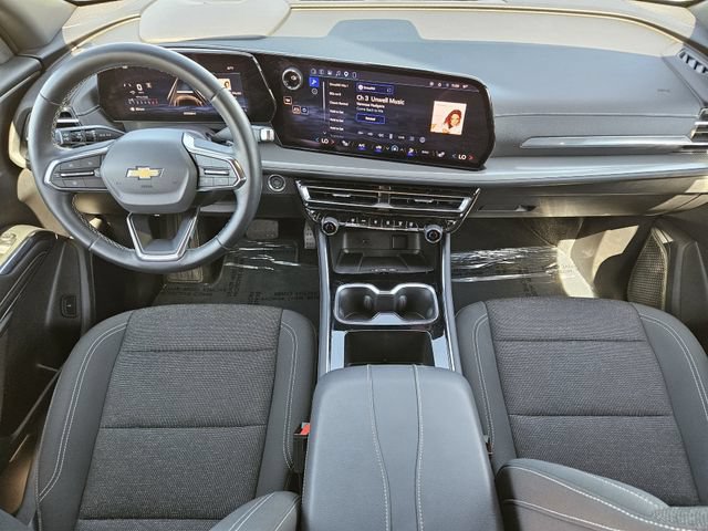 Used 2026 Chevrolet Traverse LT FWD image 25