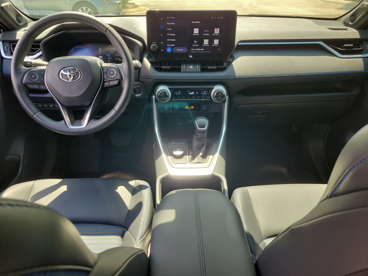 Used 2024 Toyota RAV4 XSE AWD/4WD image 13