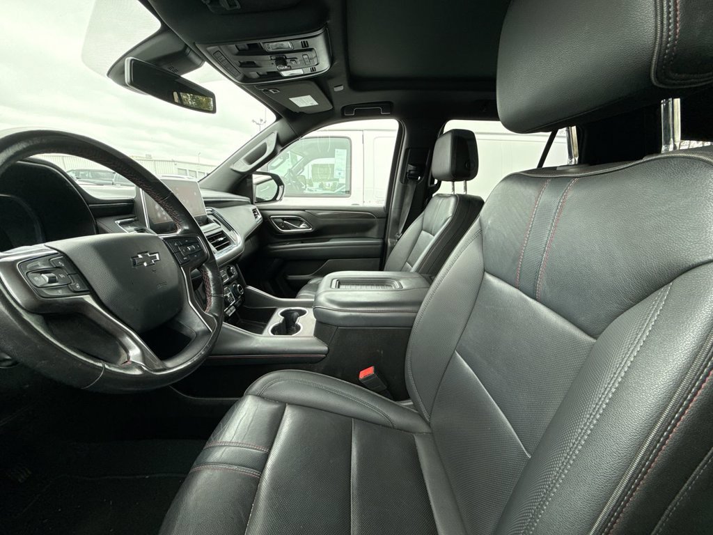 Used 2022 Chevrolet Tahoe RST w/ Luxury Package AWD/4WD image 7