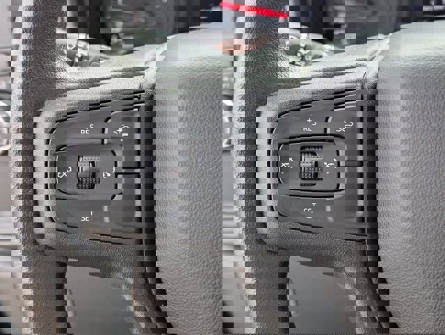 Certified 2025 Chevrolet Silverado 1500 Custom image 22