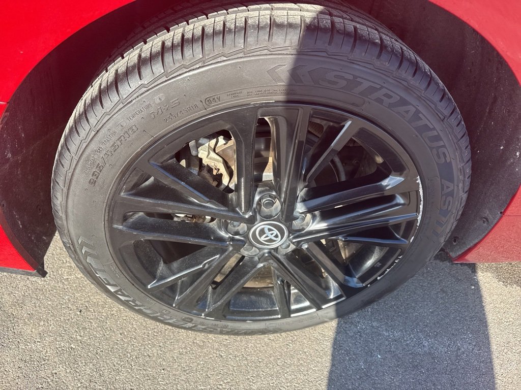 Used 2025 Toyota Camry SE image 28