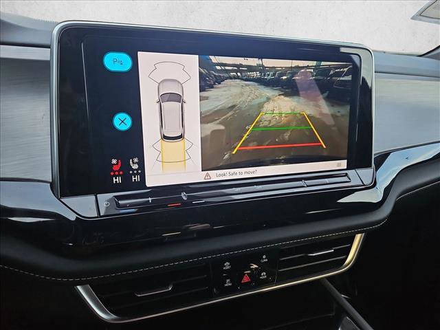 Used 2025 Volkswagen Atlas Cross Sport SE image 14