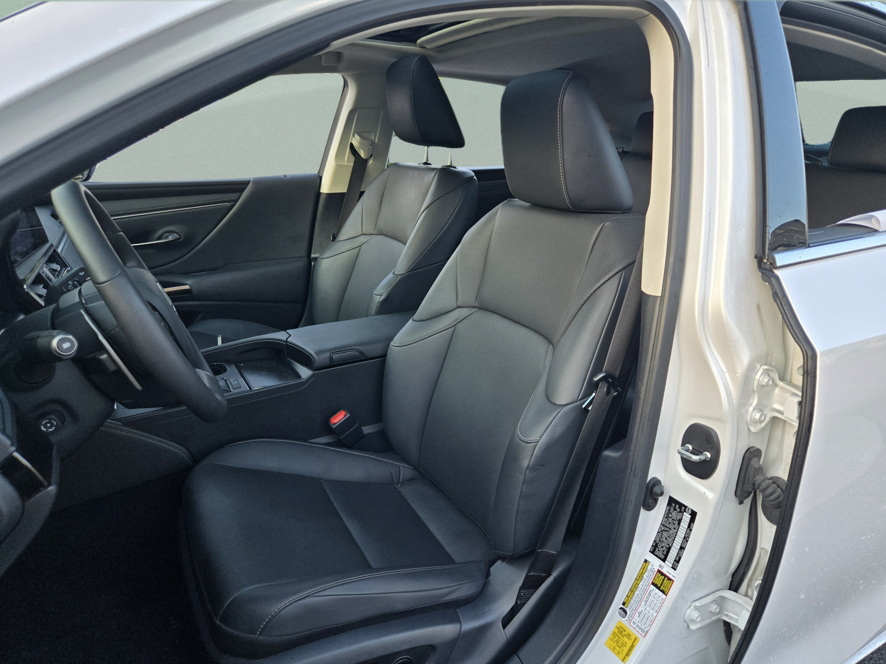 Certified 2024 Lexus ES 350 w/ Premium Package FWD image 14