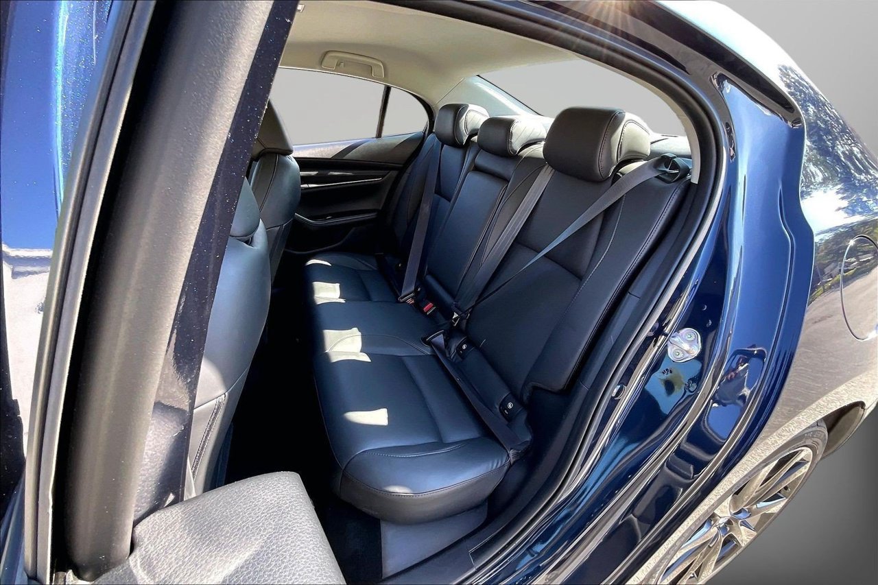 Used 2025 MAZDA MAZDA3 s FWD image 21