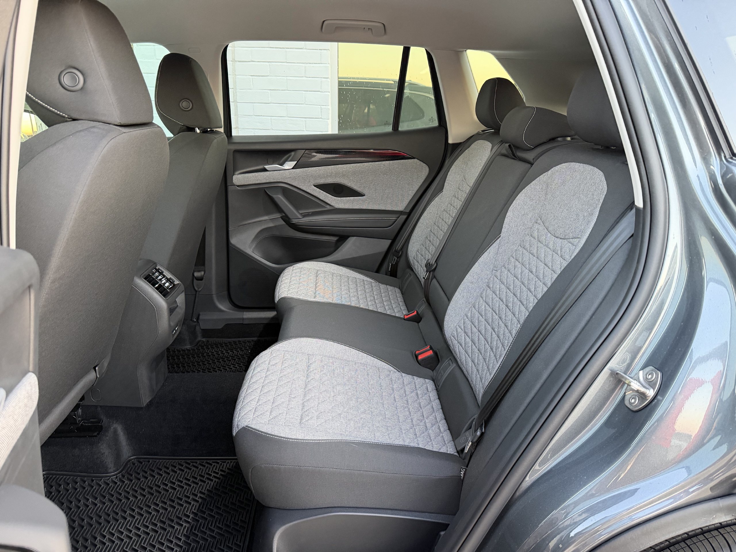 New 2026 Volkswagen Tiguan S FWD image 24