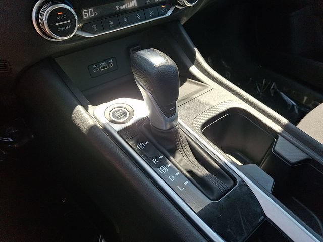 Used 2023 Nissan Sentra SV w/ All-Weather Package FWD image 17