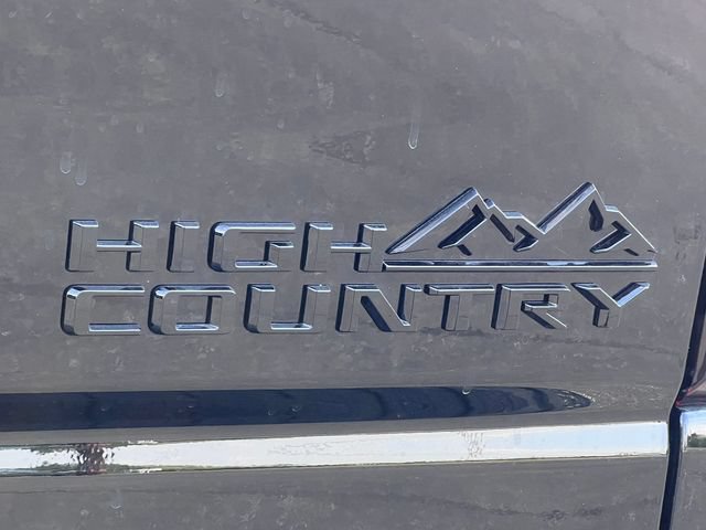 New 2026 Chevrolet Silverado 2500 High Country w/ High Country Premium Package AWD/4WD video 2