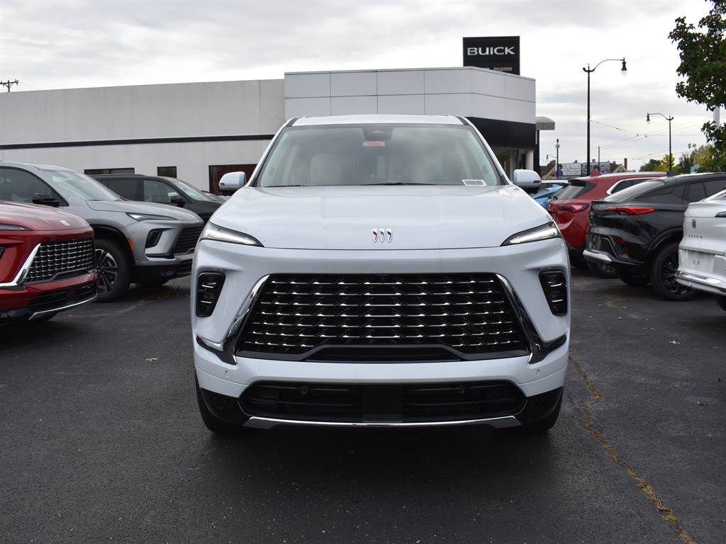 New 2026 Buick Enclave Avenir w/ Super Cruise Package image 2