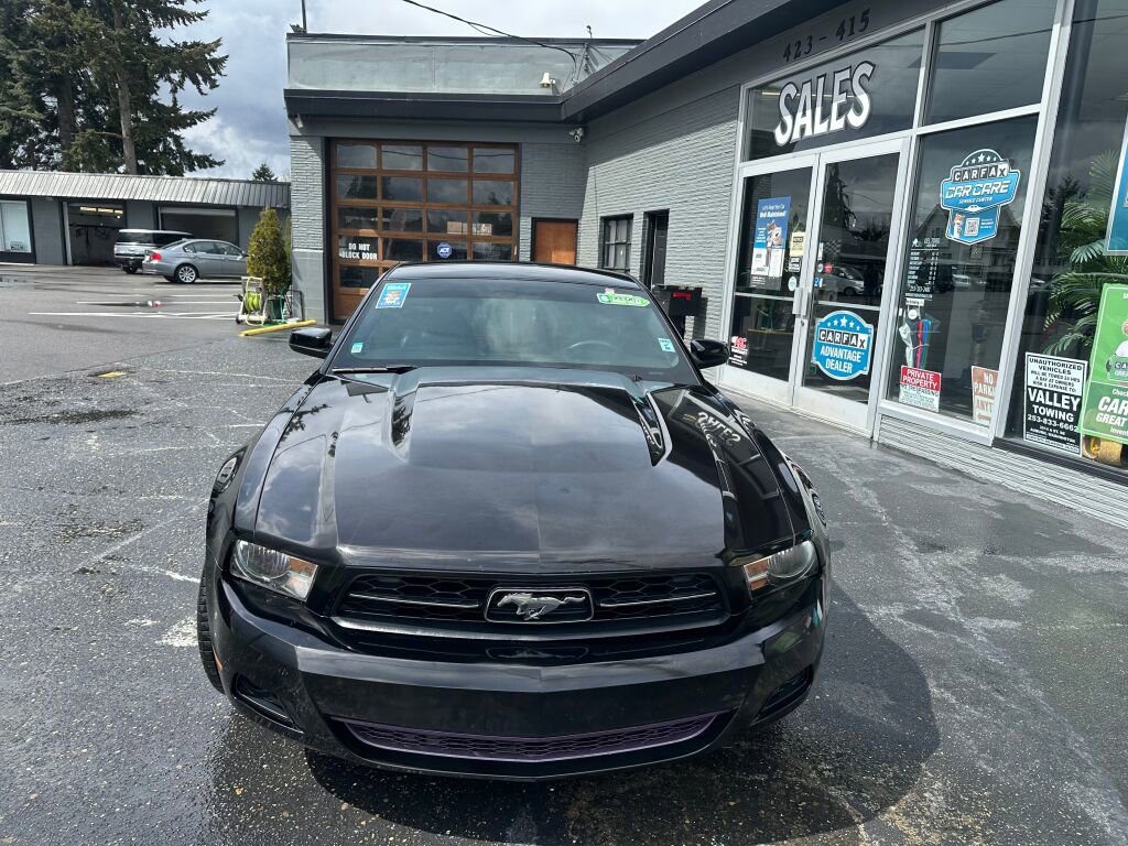 Used 2012 Ford Mustang Premium w/ Electronics Pkg RWD image 2