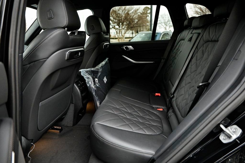 New 2026 BMW X5 xDrive40i w/ M Sport Package image 24