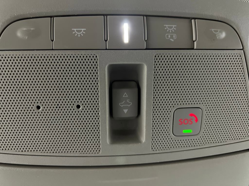 Used 2023 Nissan Armada SL w/ Captain's Chairs Package image 73