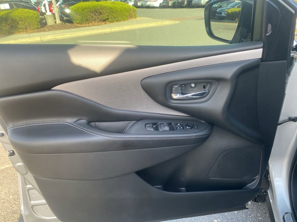 Used 2021 Nissan Murano SV w/ Cargo Package image 10