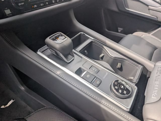 New 2026 Nissan Pathfinder SL w/ SL Premium Package AWD/4WD image 20