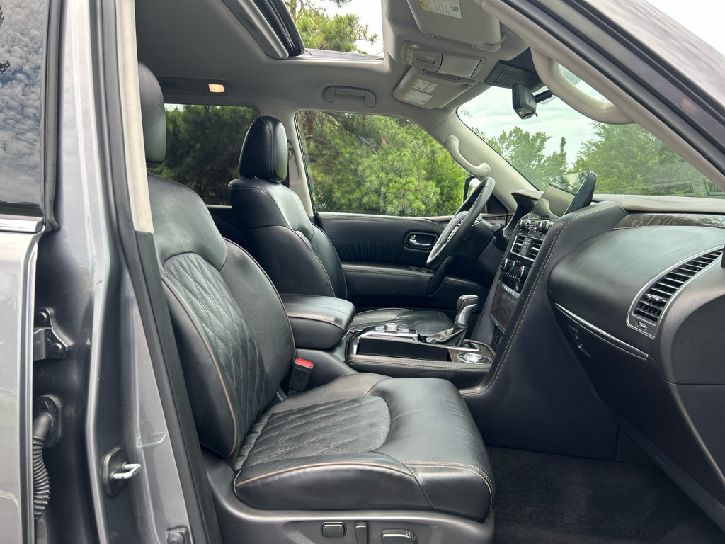 Used 2024 Nissan Armada Platinum w/ Captain's Chairs Package RWD image 9
