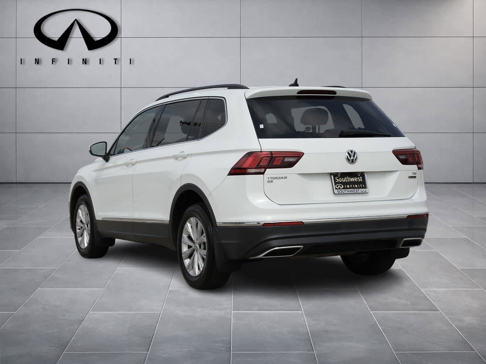 Used 2018 Volkswagen Tiguan SE w/ 3rd Row Seat Package AWD/4WD image 5