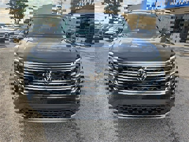 New 2026 Volkswagen Atlas SE image 2