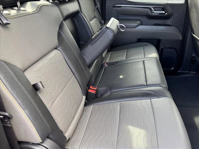 Used 2023 Chevrolet Silverado 1500 ZR2 w/ Technology Package AWD/4WD image 19