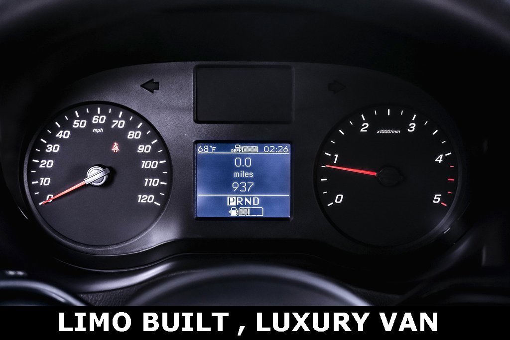 Used 2023 Mercedes-Benz Sprinter 2500 image 27