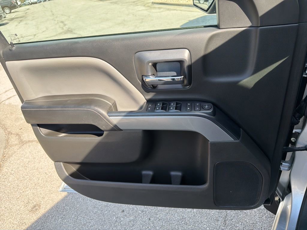 Used 2018 Chevrolet Silverado 1500 LT w/ All Star Edition image 27