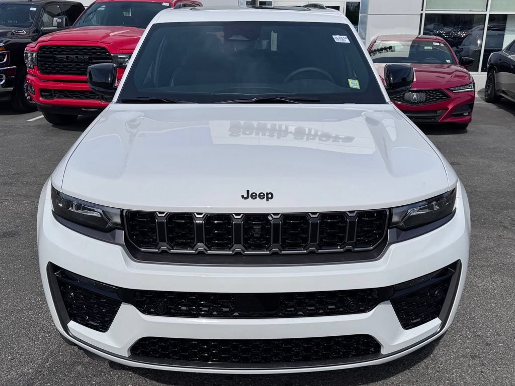 New 2026 Jeep Grand Cherokee Limited AWD/4WD image 2