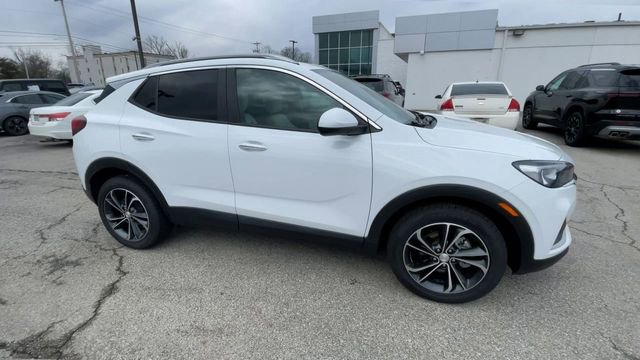 Used 2021 Buick Encore GX Select image 3