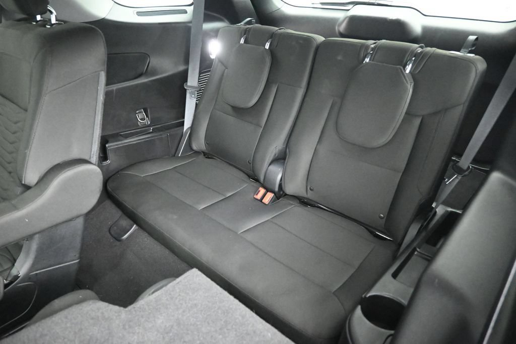 Used 2021 Ford Explorer XLT RWD image 14