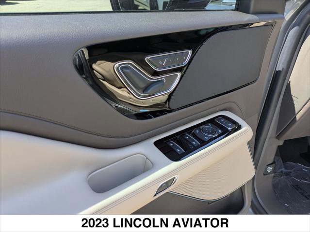 Certified 2023 Lincoln Aviator AWD w/ Class IV Trailer Tow Package image 11