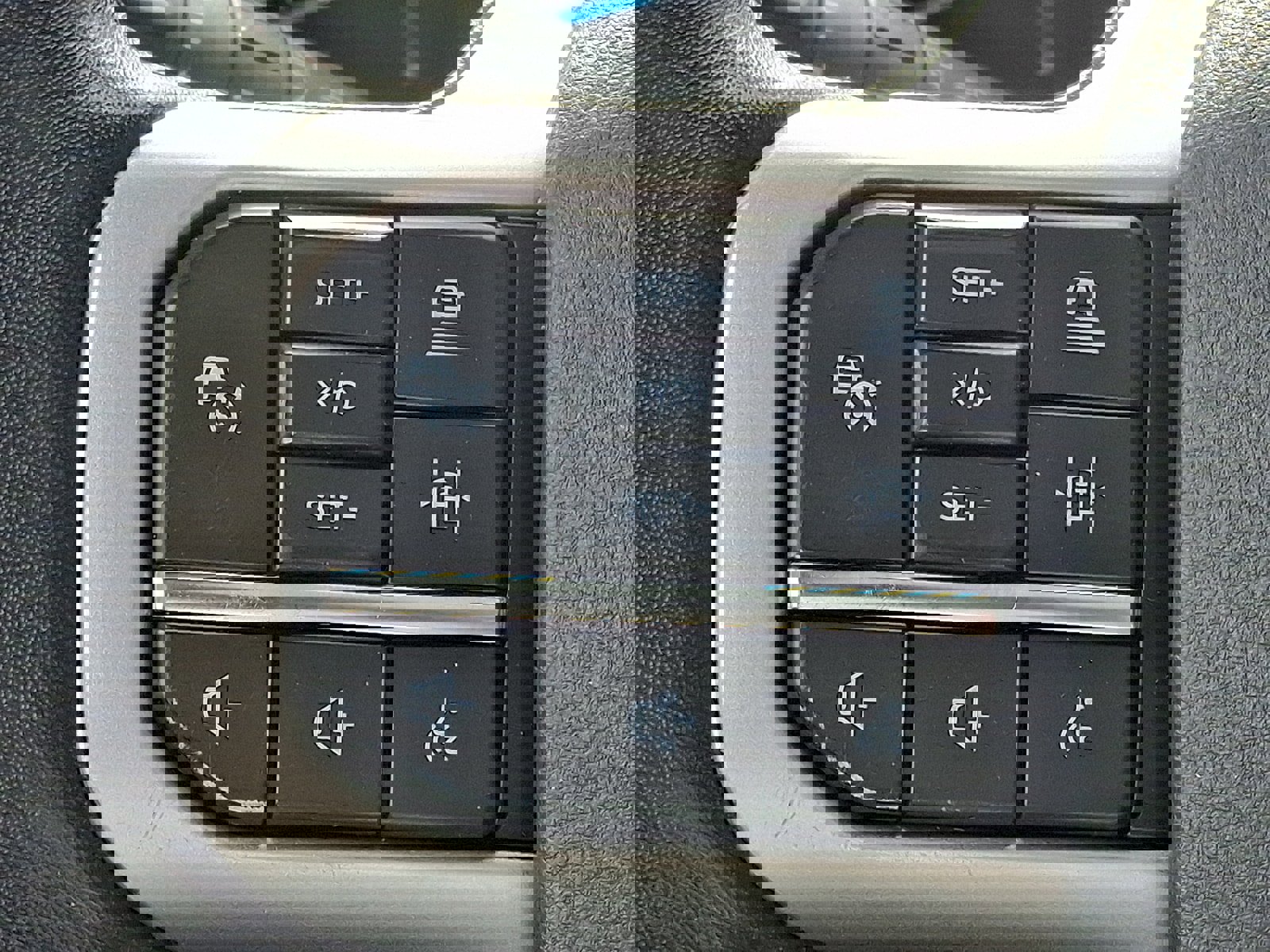 Used 2022 Ford Expedition Limited image 22