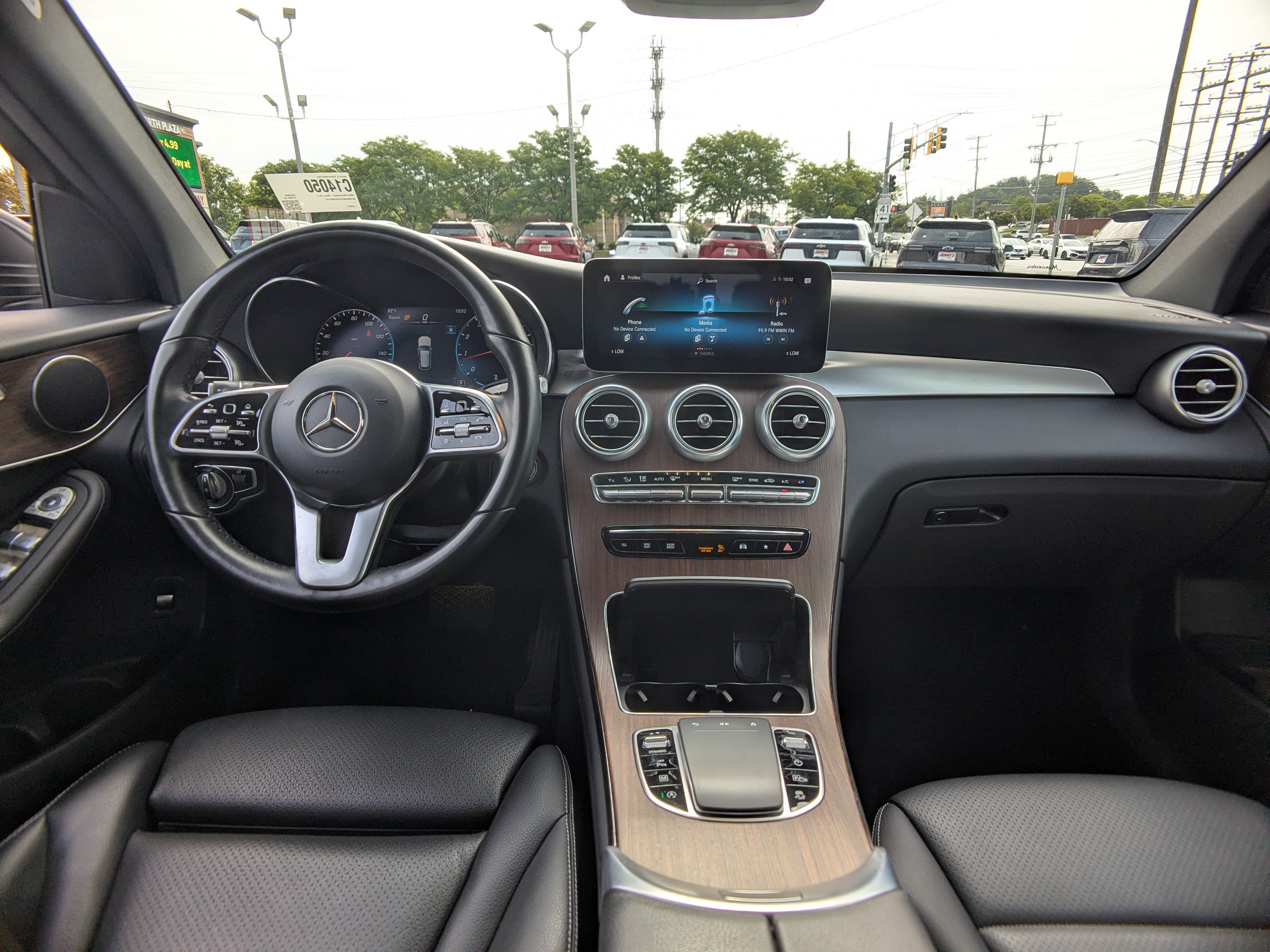 Used 2022 Mercedes-Benz GLC 300 4MATIC image 16