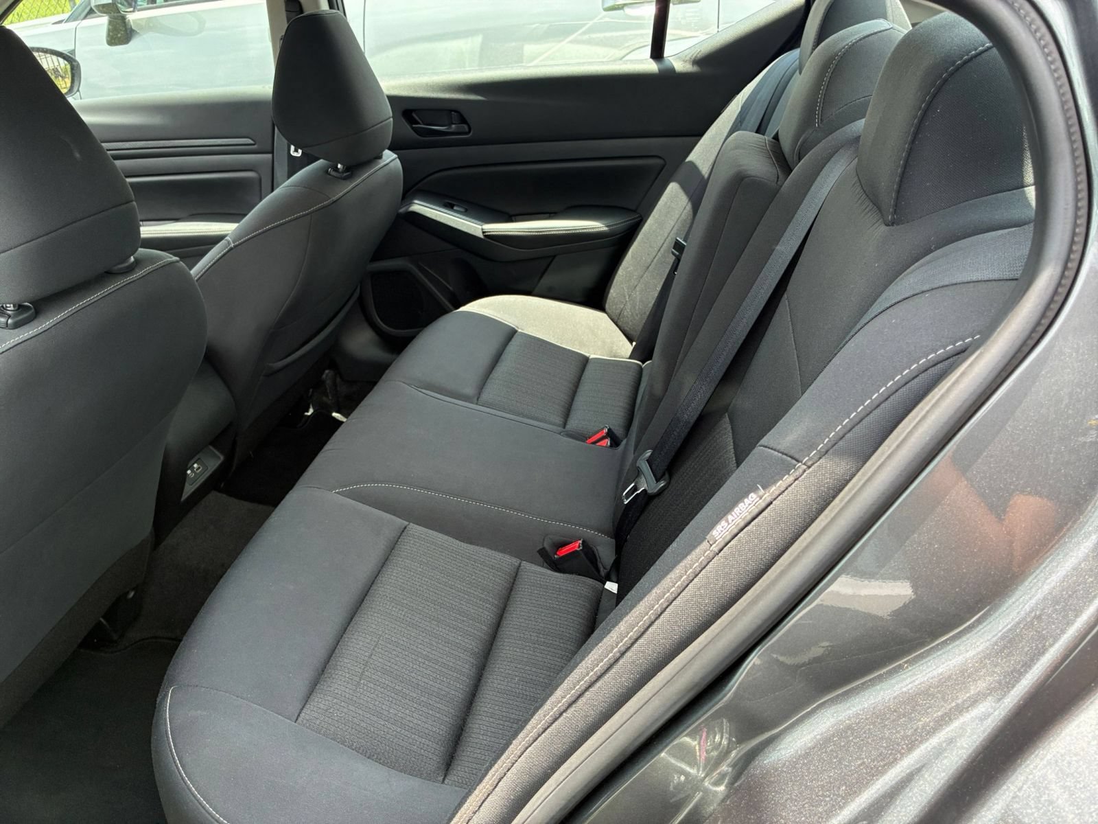 Used 2025 Nissan Altima 2.5 SV FWD image 25