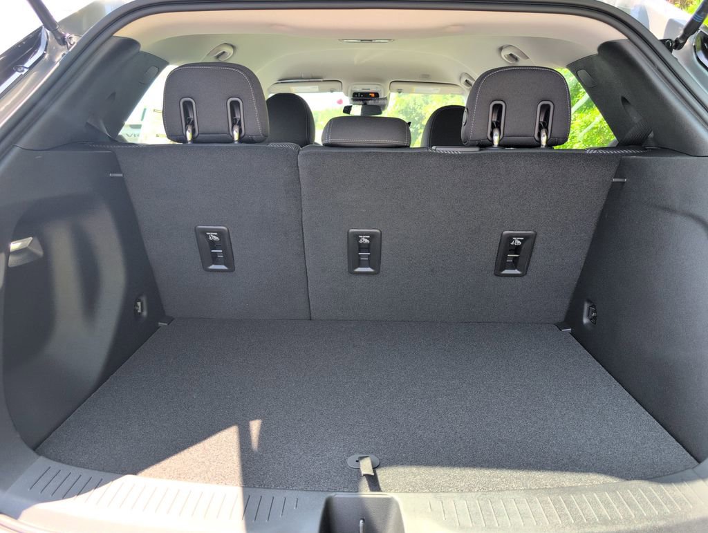 New 2027 Chevrolet Bolt LT FWD image 5