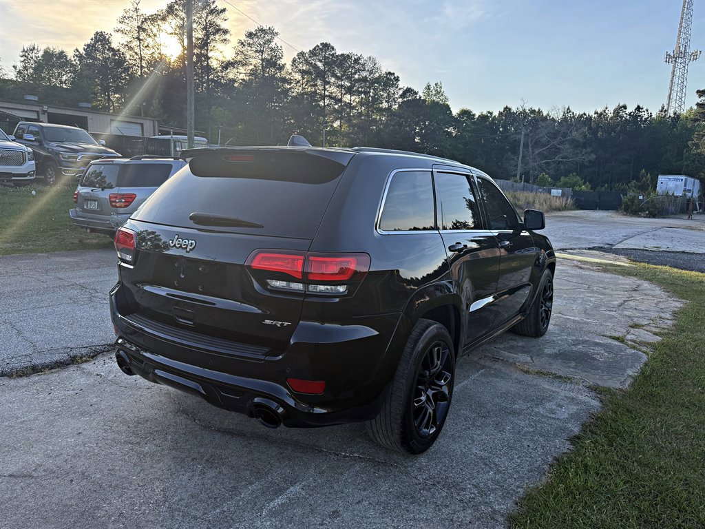 Used 2015 Jeep Grand Cherokee SRT AWD/4WD image 5