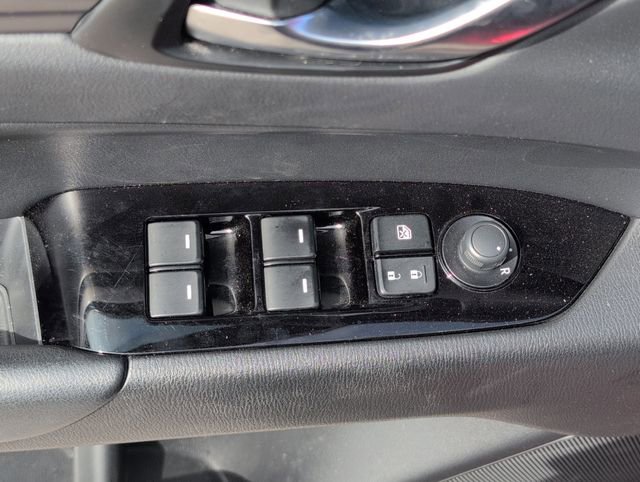Used 2025 MAZDA CX-5 AWD 2.5 S w/ Select Package image 16