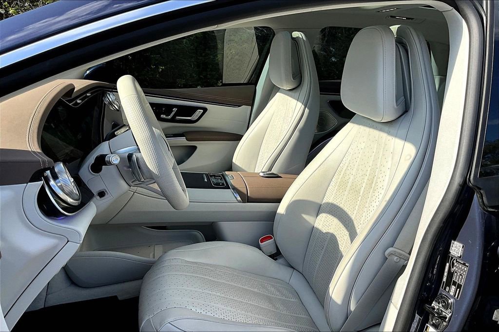 Certified 2023 Mercedes-Benz EQS 580 4MATIC Sedan image 26