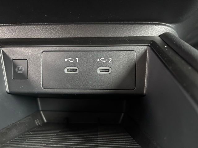 New 2026 Nissan Kicks SR w/ SR Premium Package AWD/4WD image 12