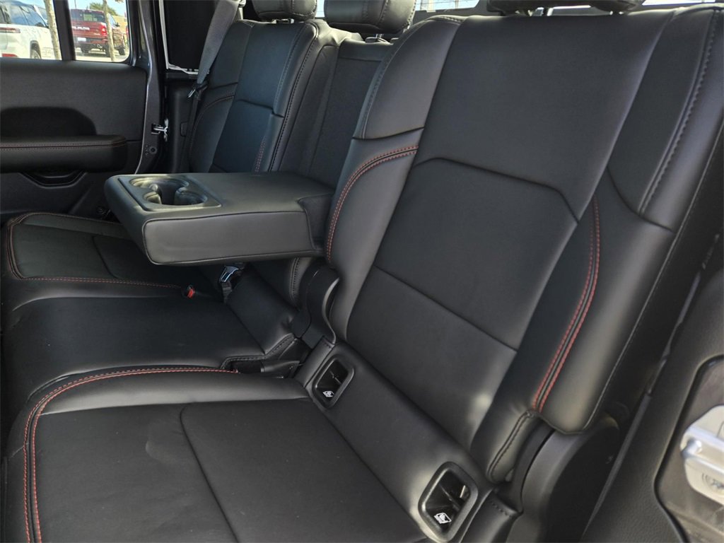 New 2025 Jeep Gladiator Rubicon image 12