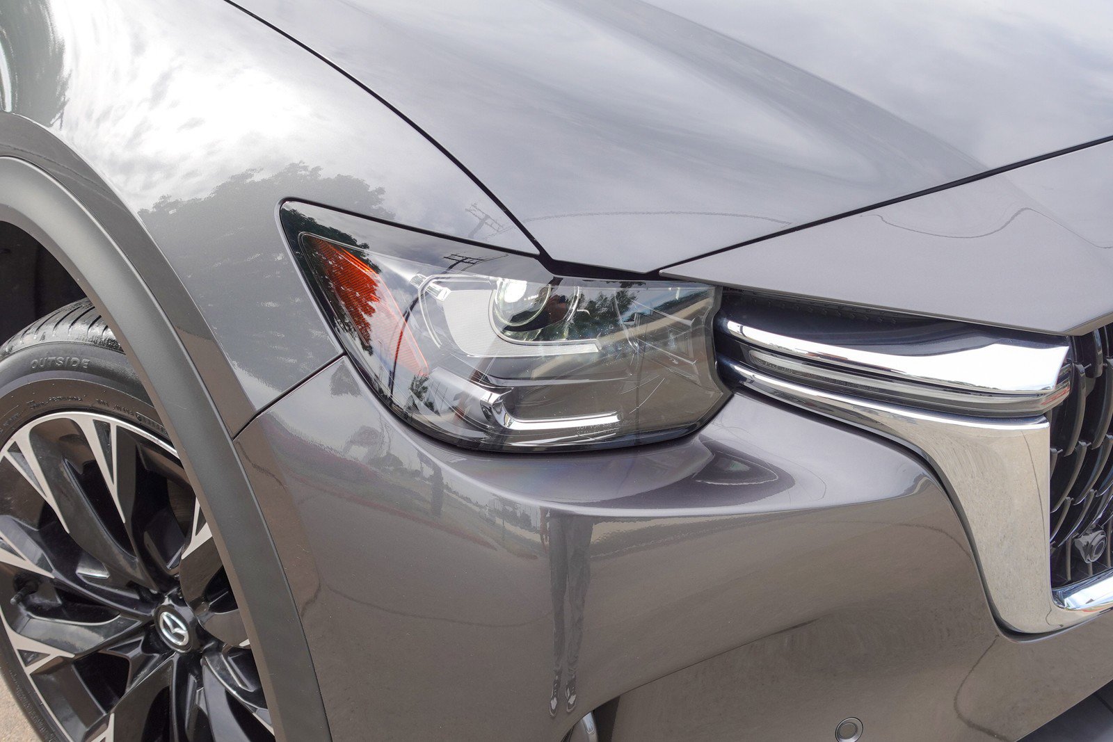 Used 2024 MAZDA CX-90 Plug-In Hybrid w/ Premium Pkg image 2