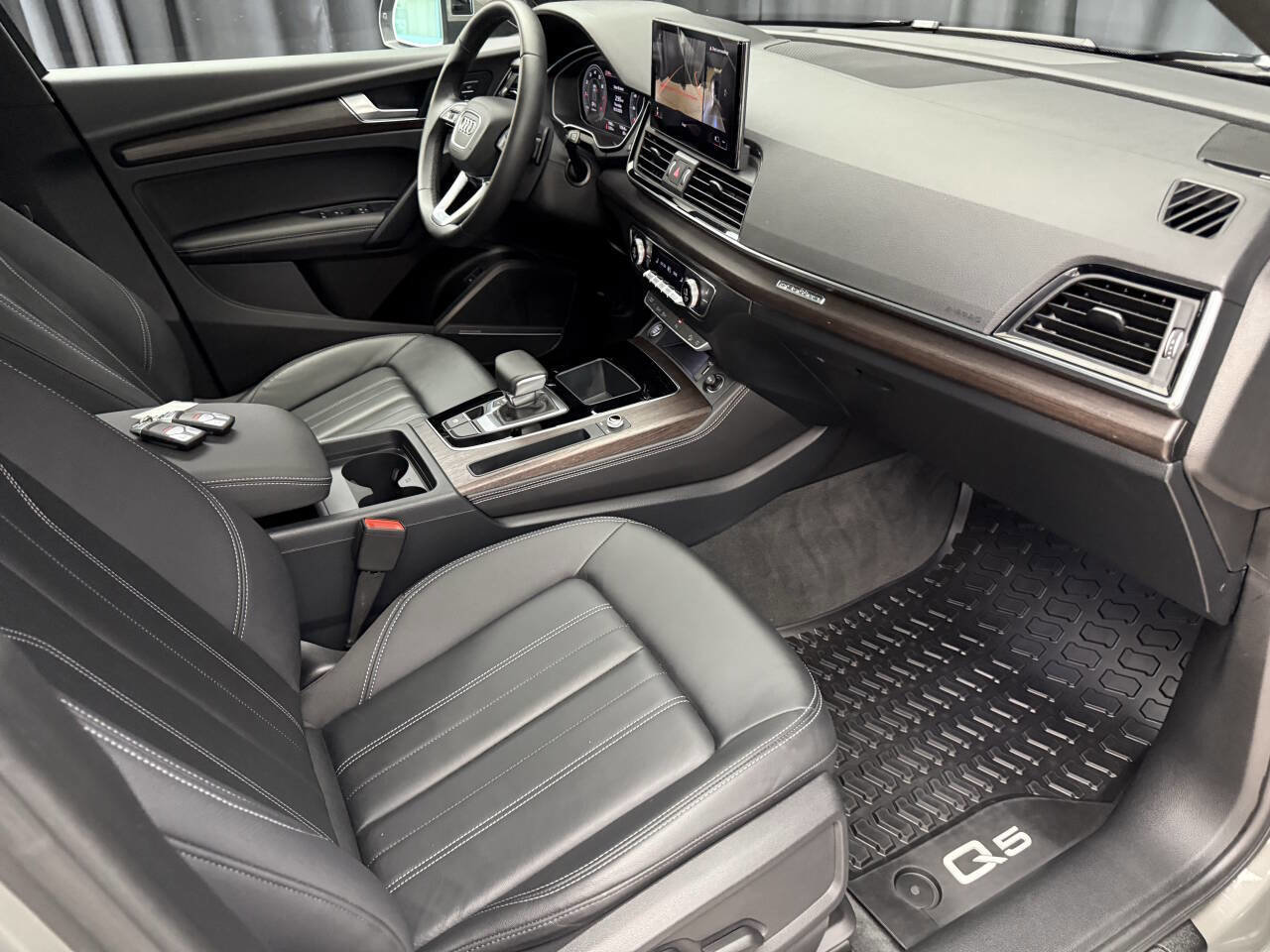 Used 2023 Audi Q5 2.0T Premium Plus w/ Premium Plus Package image 23