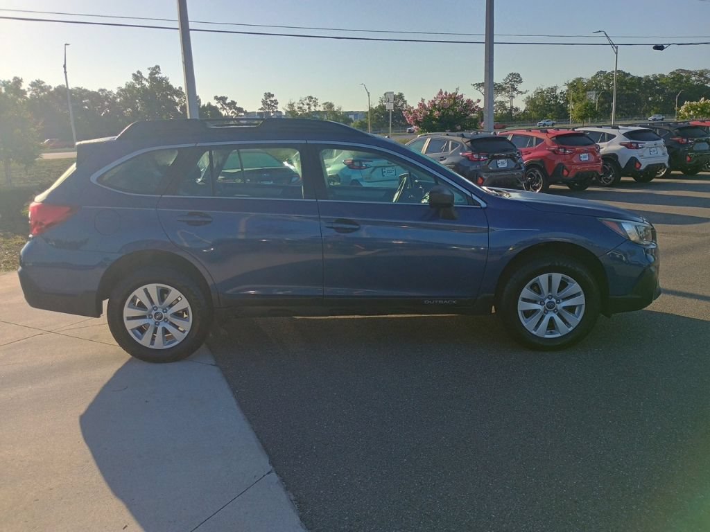 Used 2019 Subaru Outback 2.5i AWD/4WD image 4