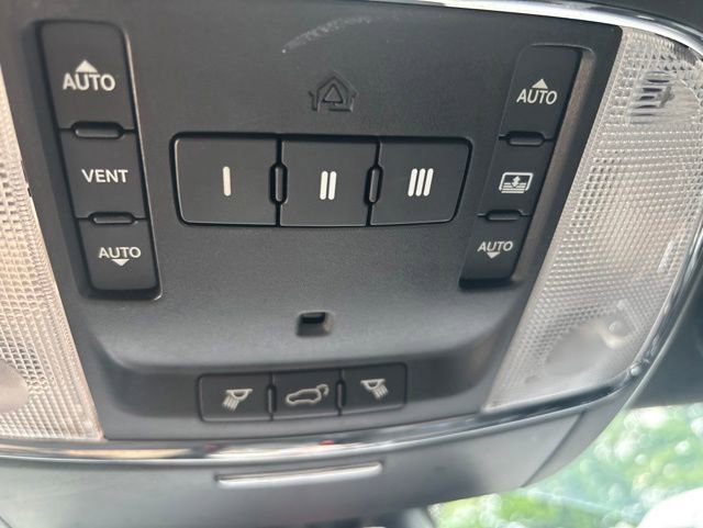 Used 2014 Jeep Grand Cherokee Summit AWD/4WD image 14