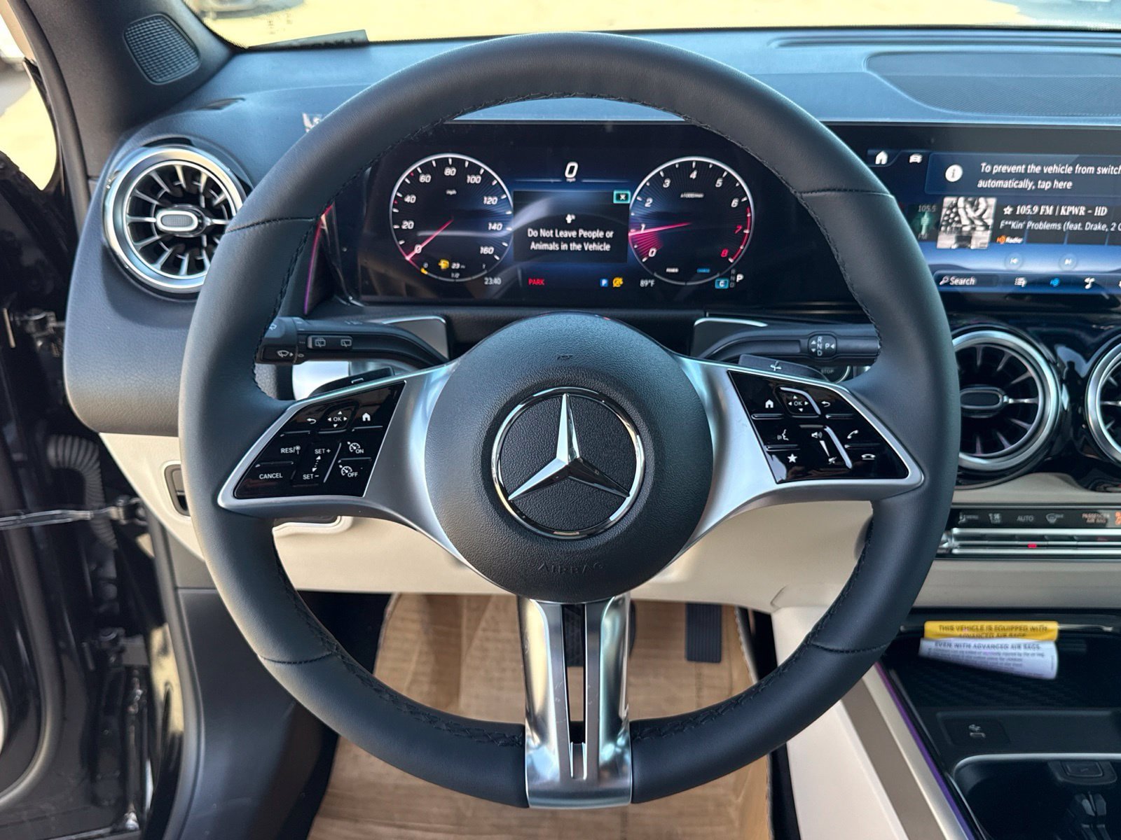 New 2026 Mercedes-Benz GLB 250 4MATIC image 22