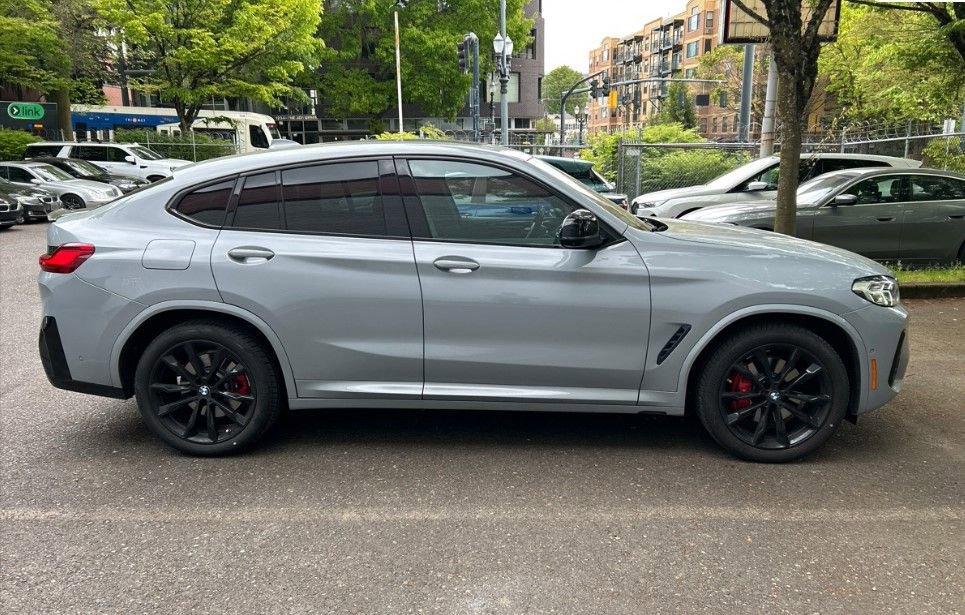 Used 2022 BMW X4 M40i w/ Premium Package AWD/4WD image 8